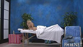 Massage Turns Into Hot Sex, Fotos Reveal Everything!