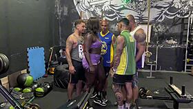 Fernanda chocolate gives pussy and ass in gym to four guys for assfucking