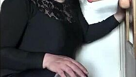 To je přesně to, co toužím jako bisexuální crossdressing panna s hračkami.