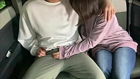 Japonská Přítelkyně Cucá a Jezdí Tvrdě V Autě