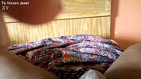 ts vixxen jasel cums hard in sexy trans encounter