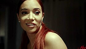 वैल डॉड्स और जेडन कोल रोज रिट्रीट में कम और फिंगरिंग से टिज करती हैं