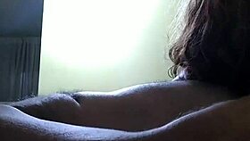 This e-girl novinha takes leitinho in her mouth during the holiday.