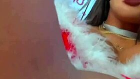 sexy chaturbate whore perfectt33n rams a dildo deep in her fuckhole for orgasm.