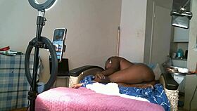 Check out this solo sexy African American milf showing off