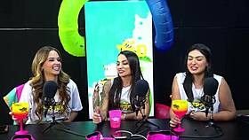 Showing my ass in summer california amateur gay scene