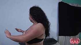 My sister-in-law can't sleep, so I’ll give her my sting next!