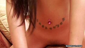 Thai Girlfriend Moans During Cute Encounter