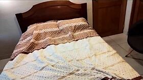 la enfermera me curo el malestar con una rica follada, pero con errores