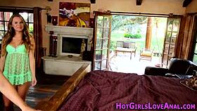 This strapon teen is getting fingered so good for her first time 😏