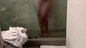 Danni jones tips her miami driver generously