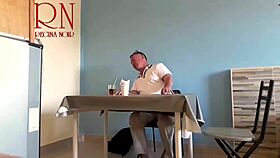 Hey, wanna see this naked waitress serve a guest straight from her navel at the restaurant?