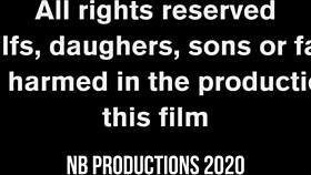 אמא החורגת שלי תפסה אותי מתאונן לפורנו ולקחה פיקוד עם הזין הגדול שלה, סגנון קורי צ'ייס