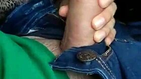 Me hace venir en publico