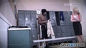 hey, spizoo’s sarah vandella is killing it on a huge black cock, big boobs bouncing! 😍