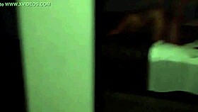 vecina madura se mueve rico cuando la tengo de perrito