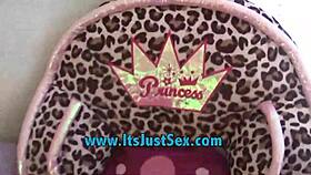 Starri Knight fingers her smooth shaved pussy 😍