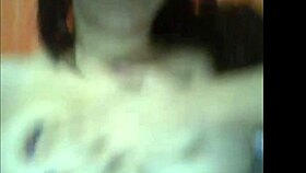 Chaturbate-jenter gir blowjob og suger kuk.