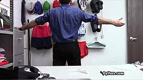 Latina Genç 18+ Çalanı Gözetledim ve Ofiste Üzerini Yırtıp Oral Yaptırdım, Sikimi Açgözlülükle Emdi.