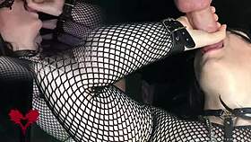 Her first milking table session with drinking straw and feedback