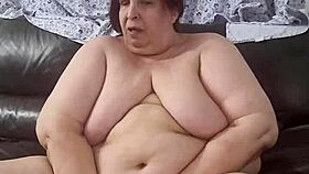 coolmarina, show that hairy pussy!