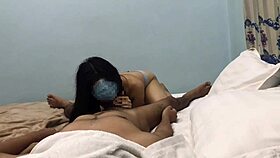 မြန်မာပြည့်တန်ဆာကျောင်းသူ