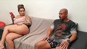 Loira beauty gives tight ass to husband's friend while he's away