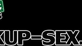 Почему чешская красотка Дженнифер Джейкобс так жестко трахается?