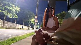 Punheta Arriscada No Ponto De Ônibus Ao Lado De Uma Desconhecida Linda E