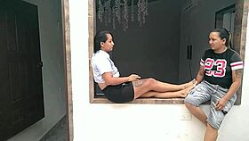 Invito A Mi Amante A Distraernos Así Que La Llevo Al Motel Para Darnos Placer En Los Coños