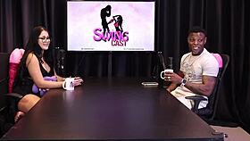 Will mastro pleases inês ventura's audience in sheer red