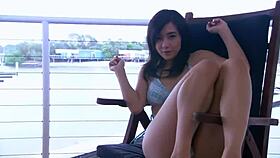 em gái nhật bản mặc áo tắm siêu dễ thương