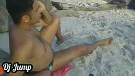 Fudendo uma casada na praia de abricó