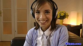 สาว18สวยๆ ขย่มควยลุงแก่ในฉากพีโอวีร้อนๆ