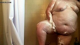 Mwkm Enjoys a Relaxing Bath