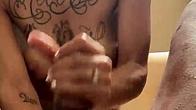 Strawberry Lulu & Druffbandit Blow Job Tub