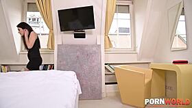 valentina nappi got a surprise dick in her ass hunting for a flat