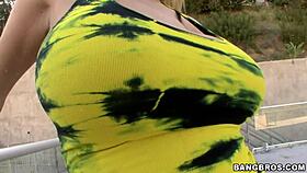 Blonde with killer ass and big tits, show me more!