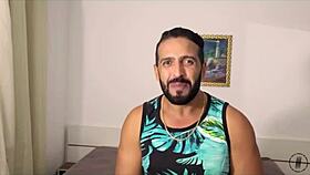 já no red a espetacular belinha baracho contando tudo em mais uma das deliciosas entrepadas do tigrão