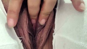 I love latina's big ass in torn leggings fetish