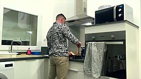 jade seduces best friend alice wild with lesbian licks