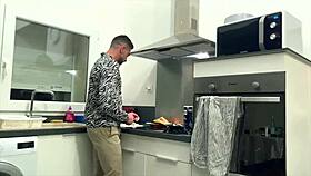 jade seduces best friend alice wild with lesbian licks