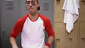 My coach came to comfort me while I was down - gay porn