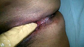 I putted the dildo in my very wet pussy