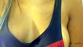 I love being active in bed, crazy to suck neighbor's pussy! 😈