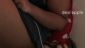 Desi India it girl with big tits!