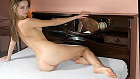 modelz beauty tender shows off her stunning looks