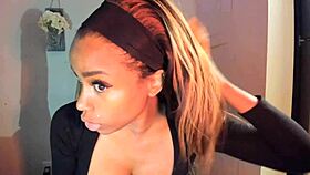 tattooed milf feels pleasure with big tits