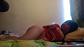 bisexual amateurs share pleasure together here with me