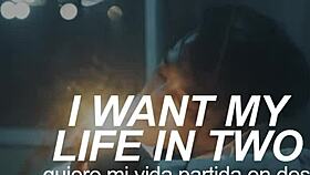 Joji performs slow dancing in the dark with Spanish subtitles